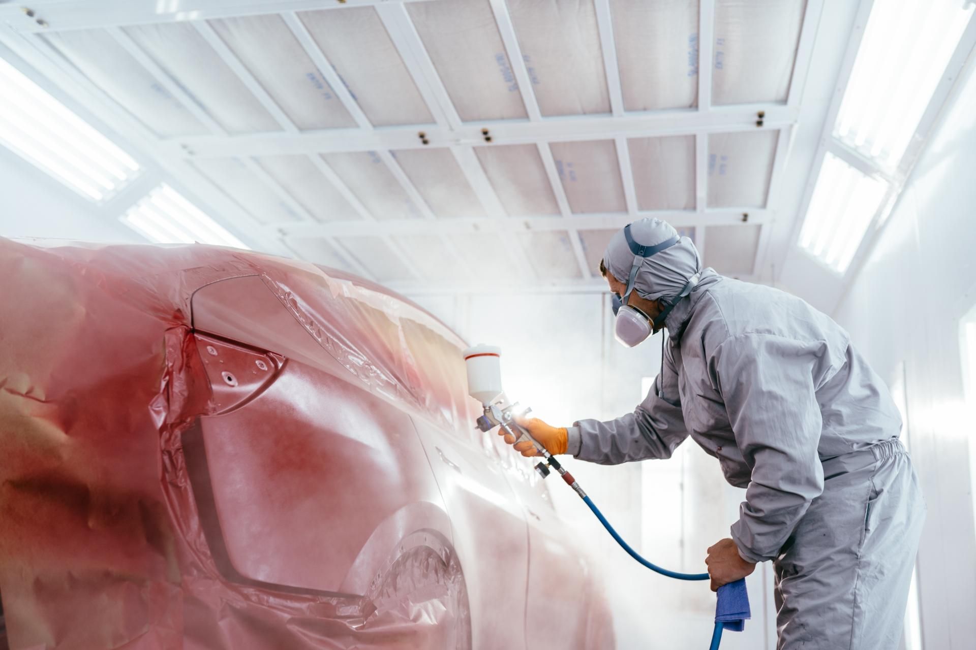 Spuiten herspuiten originele kleur deuk auto